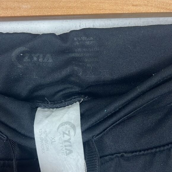 Zyia Active black high waist jogger - Picture 3 of 7